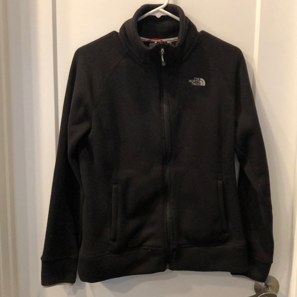 Size small The North Face jacket. Fleece lined.